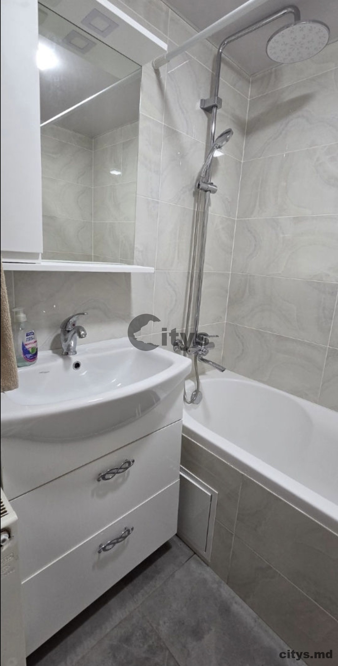 Chirie-Apartament cu 2 camere, 56m²,Buiucani, Nicolae Costin photo 6