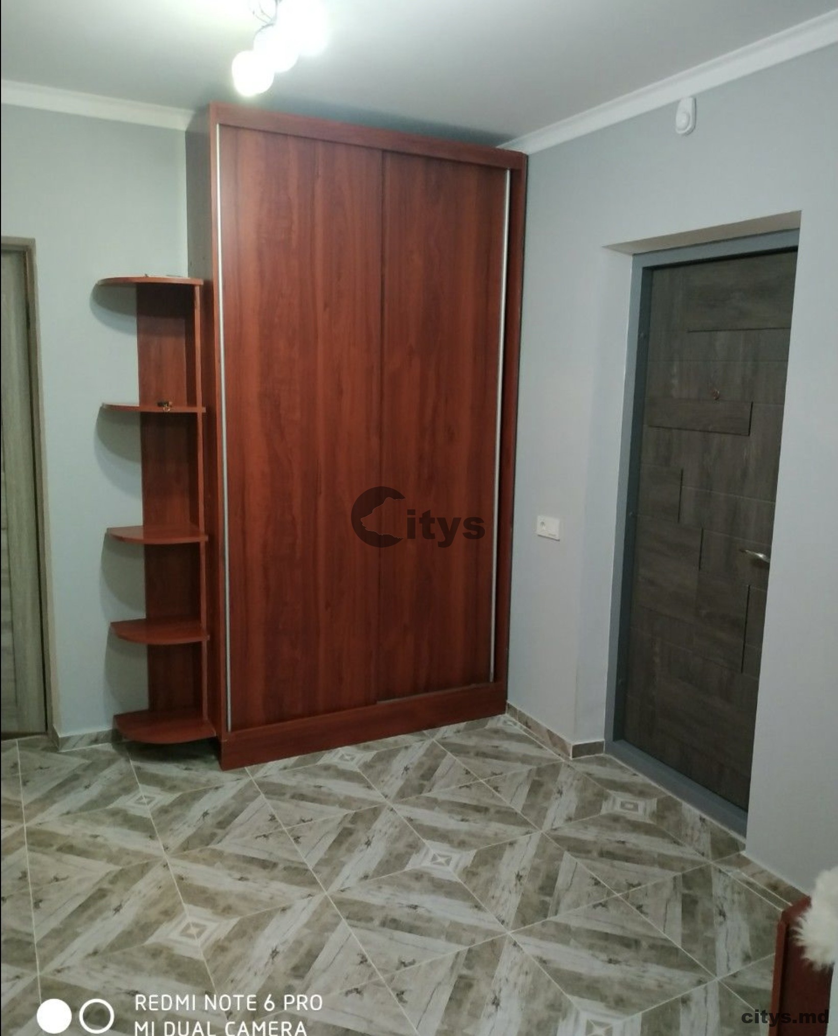 Chirie-Apartament cu 2 camere, 60m², Buiucani,Alba-Iulia photo 2