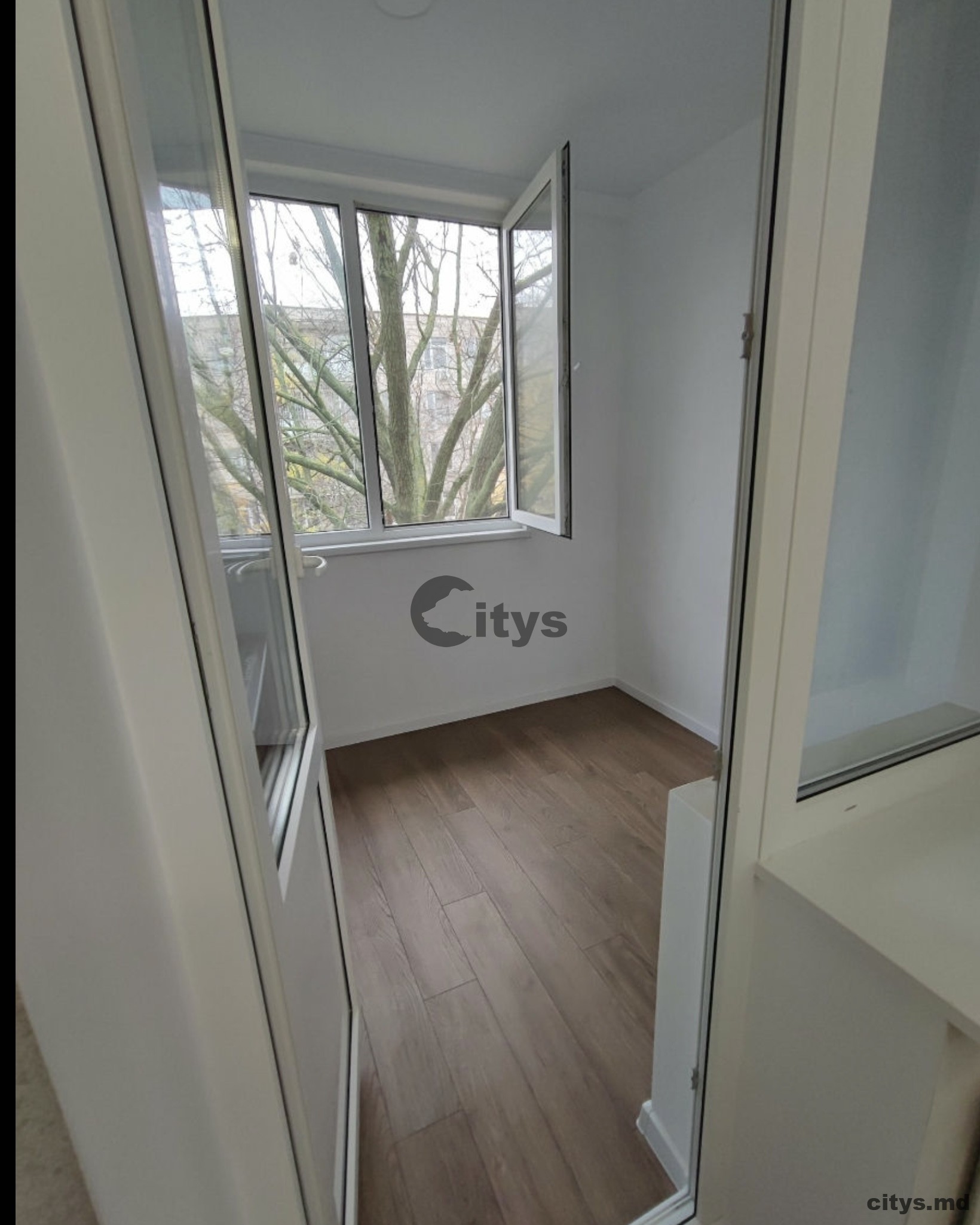 Se vinde-Apartament cu 2 camere, 57m², Rîșcani,Miron Costin photo 9 - citys.md Se vinde-Apartament cu 2 camere, 57m², Rîșcani,Miron Costin photo 8