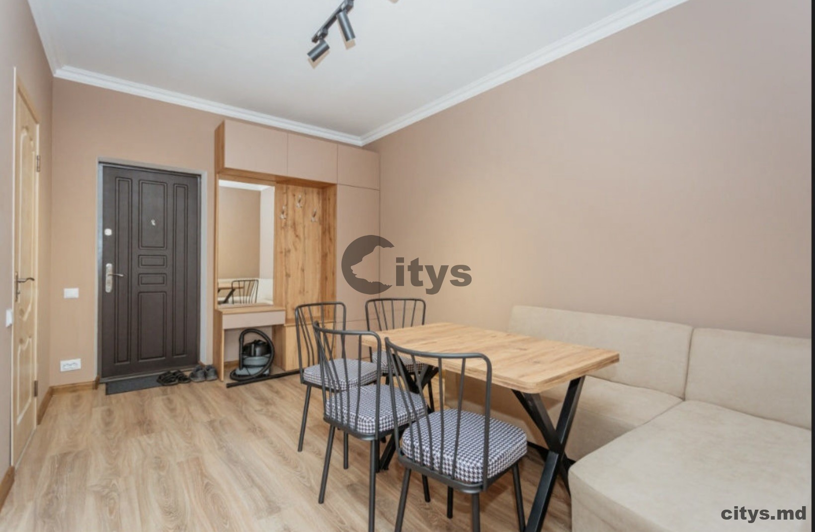 Продается-2-х комнатная квартира, 41м², Буюканы,Sucevița photo 3