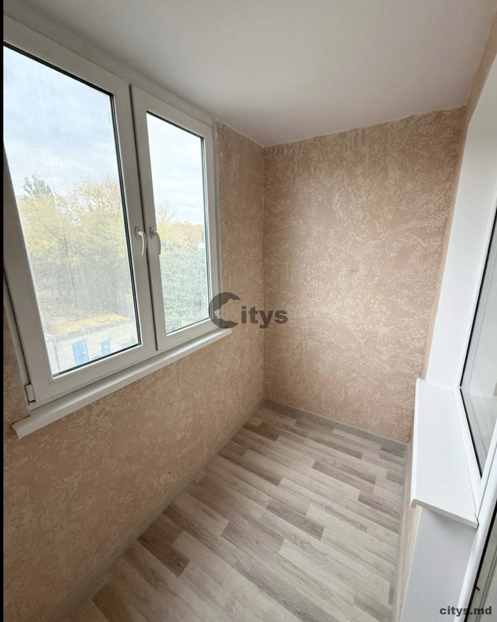 Se vinde-Apartament cu 2 camere, 42m², Rîșcani,Florilor photo 3 - citys.md Se vinde-Apartament cu 2 camere, 42m², Rîșcani,Florilor photo 2