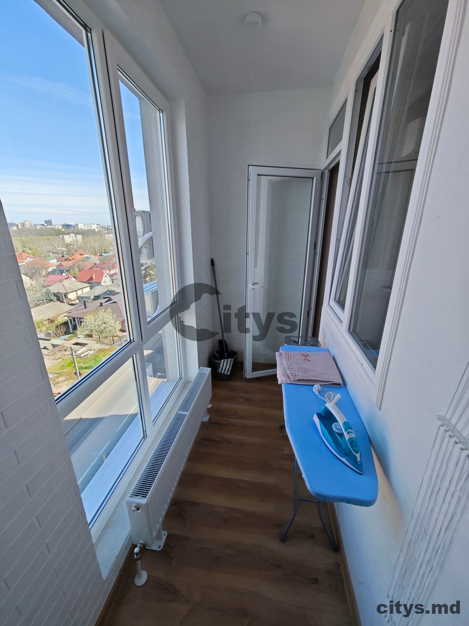 chirie-Apartament cu 1 cameră, Buiucani 43m², str. Vissarion Belinski photo 3