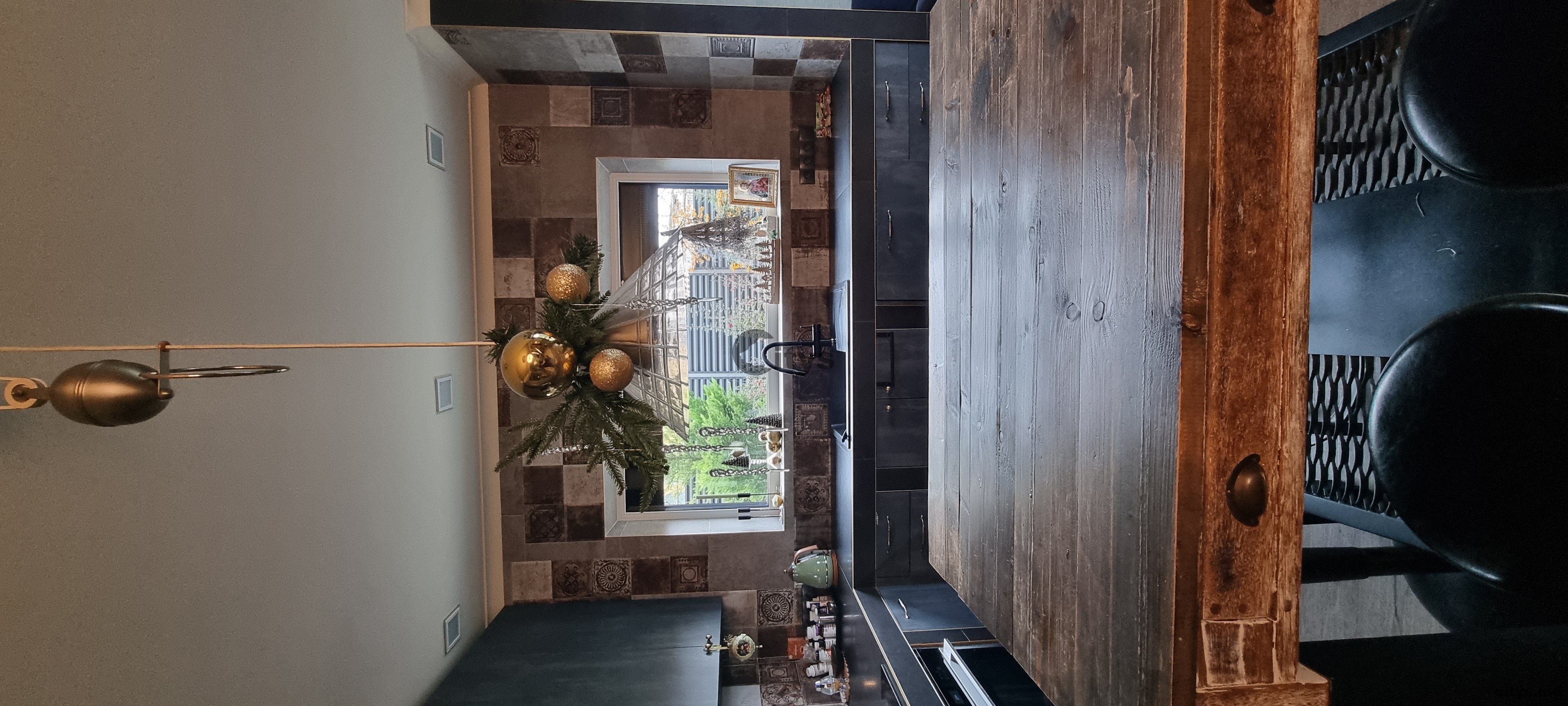 Casă cu 2 nivele, 420m², Будешть photo 5 - citys.md Casă cu 2 nivele, 420m², Будешть photo 4