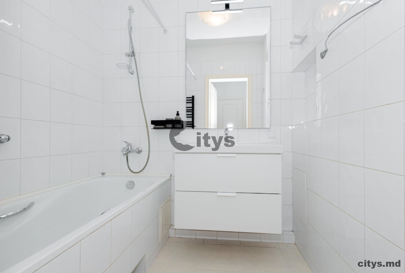 Chirie-Apartament cu 3 camere, 90m², Centru,Mitropolitul Petru Movilă photo 2 - citys.md Chirie-Apartament cu 3 camere, 90m², Centru,Mitropolitul Petru Movilă photo 1