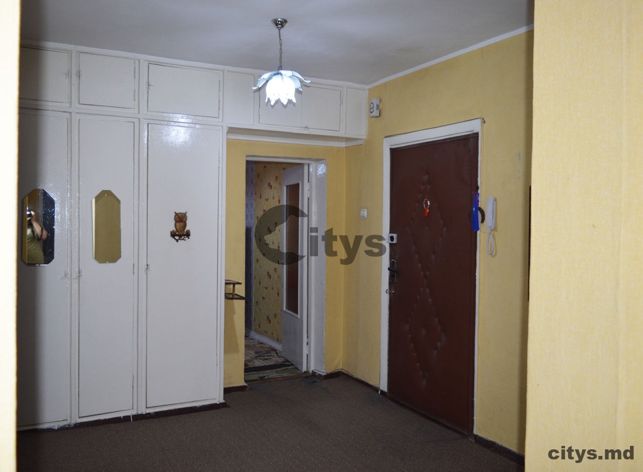 Apartament cu 3 camere, 70m², Ismail photo 4