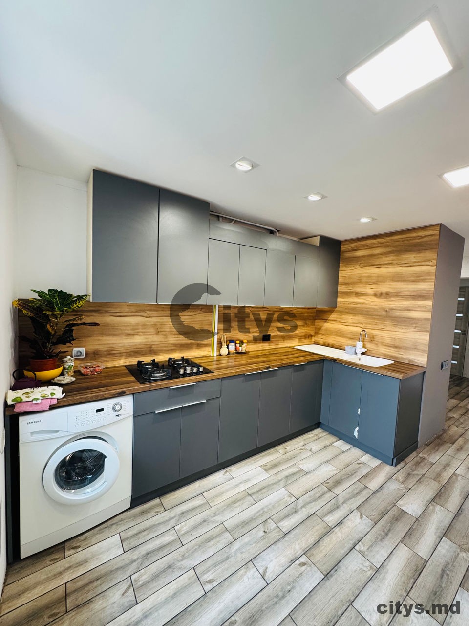 4-х комнатная квартира, 84м², I Vieru photo 1