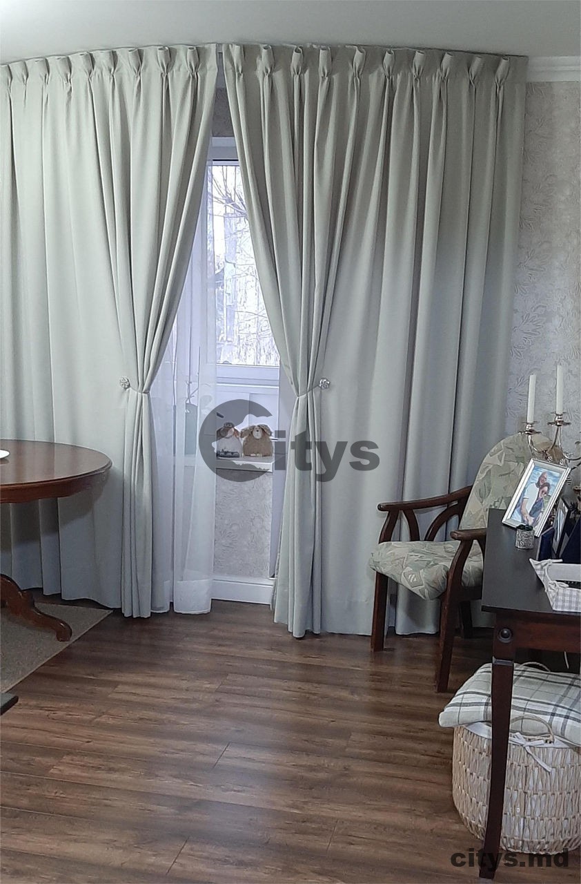 Apartament cu 3 camere, 82m², P.Zadnipru photo 2