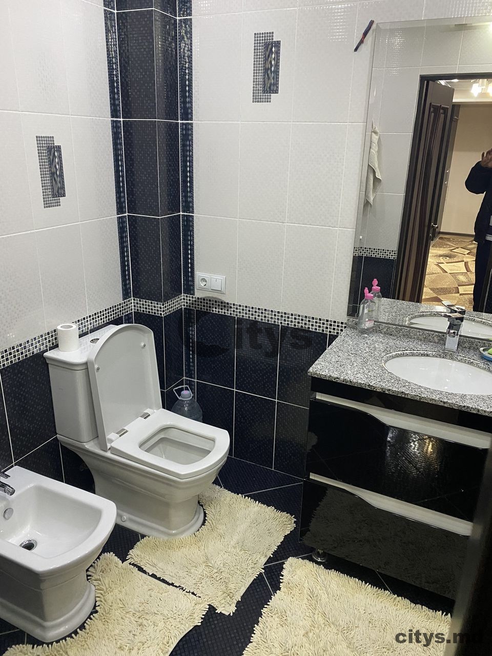 chirie-Apartament cu 2 camere,Botanica  70m², str. Grenoble photo 2