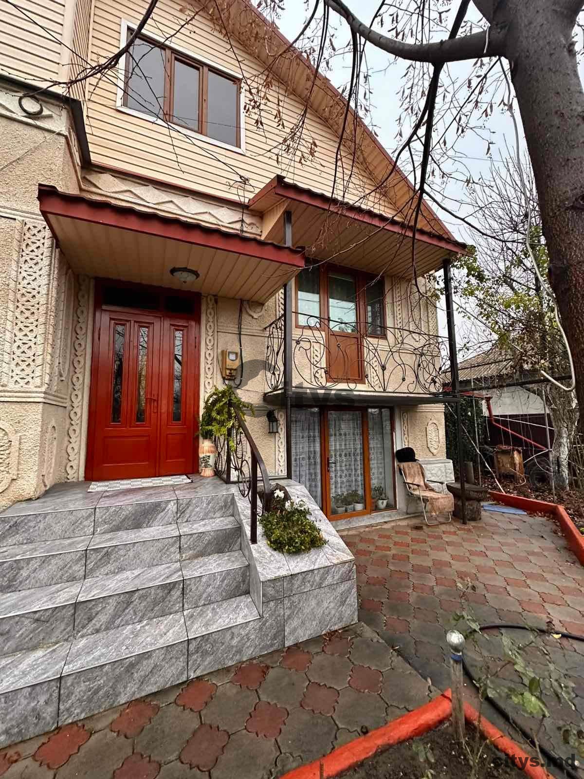 Дом с 2 уровнями, 175м², Ion luca Carajiale photo 0