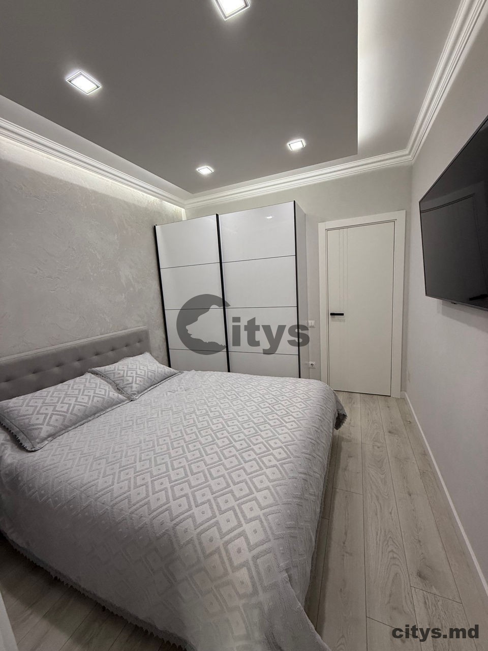 Apartament cu 3 camere, 80m², Mircea cel Batrin photo 4