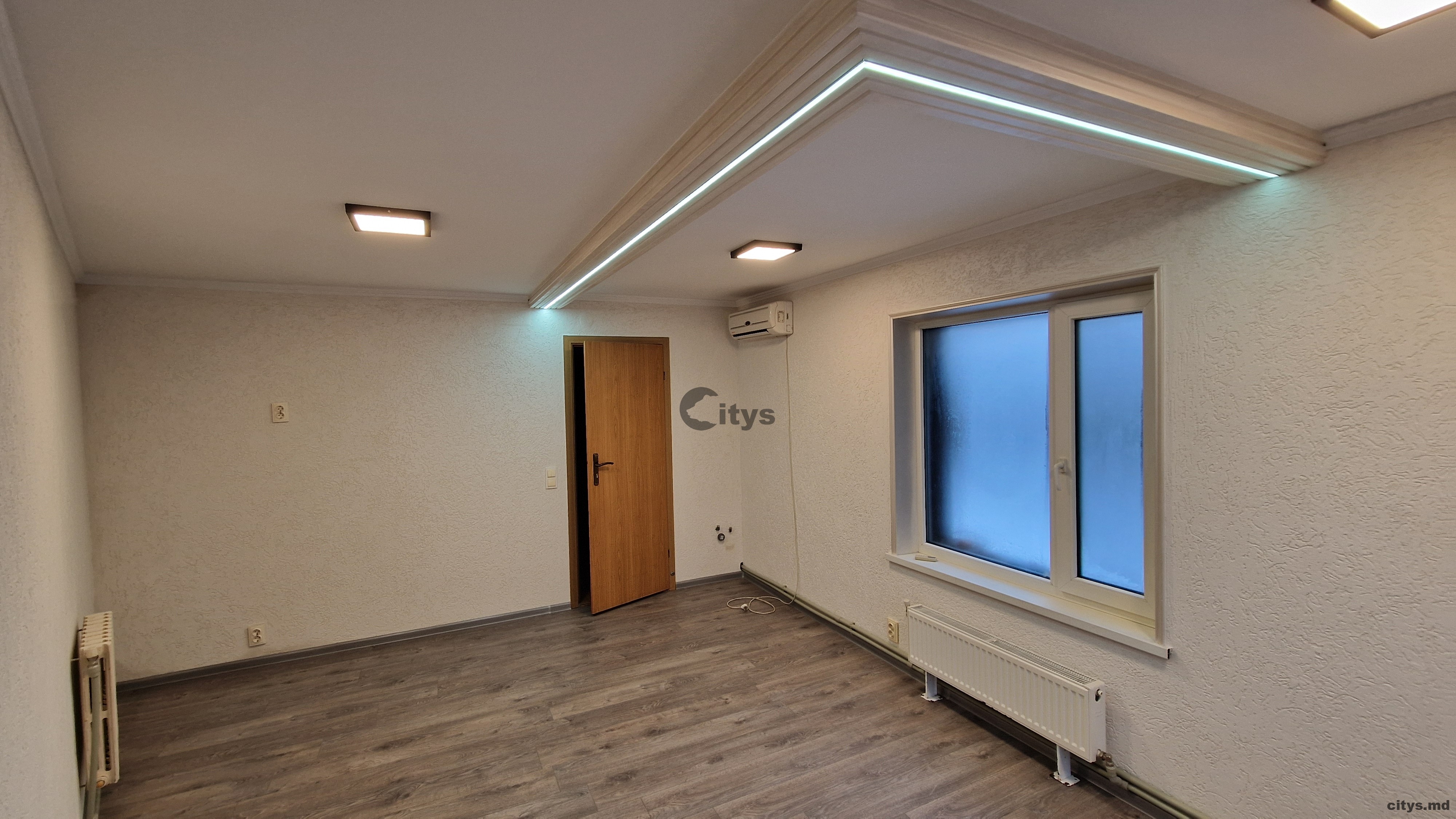 Универсальное, 20м², Киевская photo 2