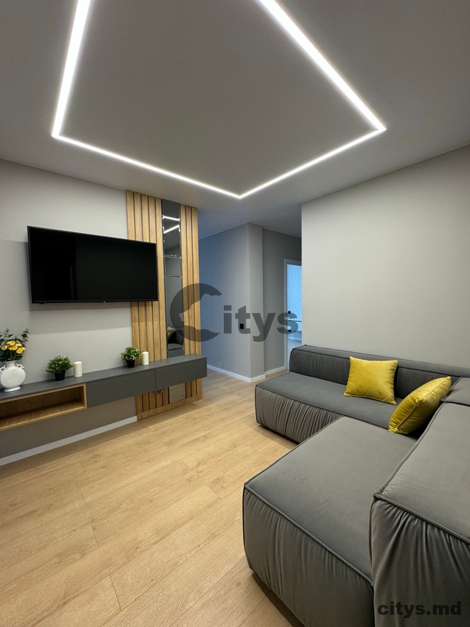 chirie-Apartament cu 2 camere, Riscani 70m², bd. Renasterii Nationale photo 3