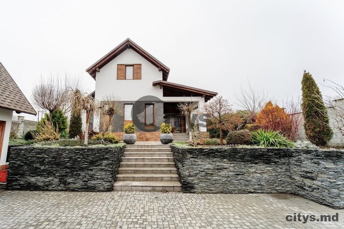 Chirie-Casă cu 2 nivele, 320m², str. Andrei Izbaş photo 0