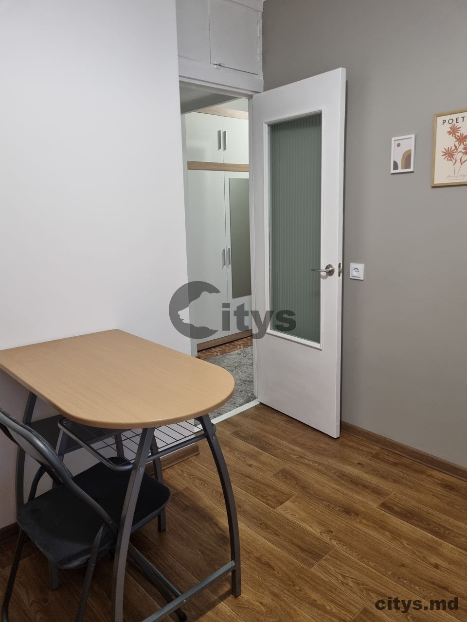 Chirie-Apartament cu 1 cameră, 40m², str. Ginta Latină photo 4