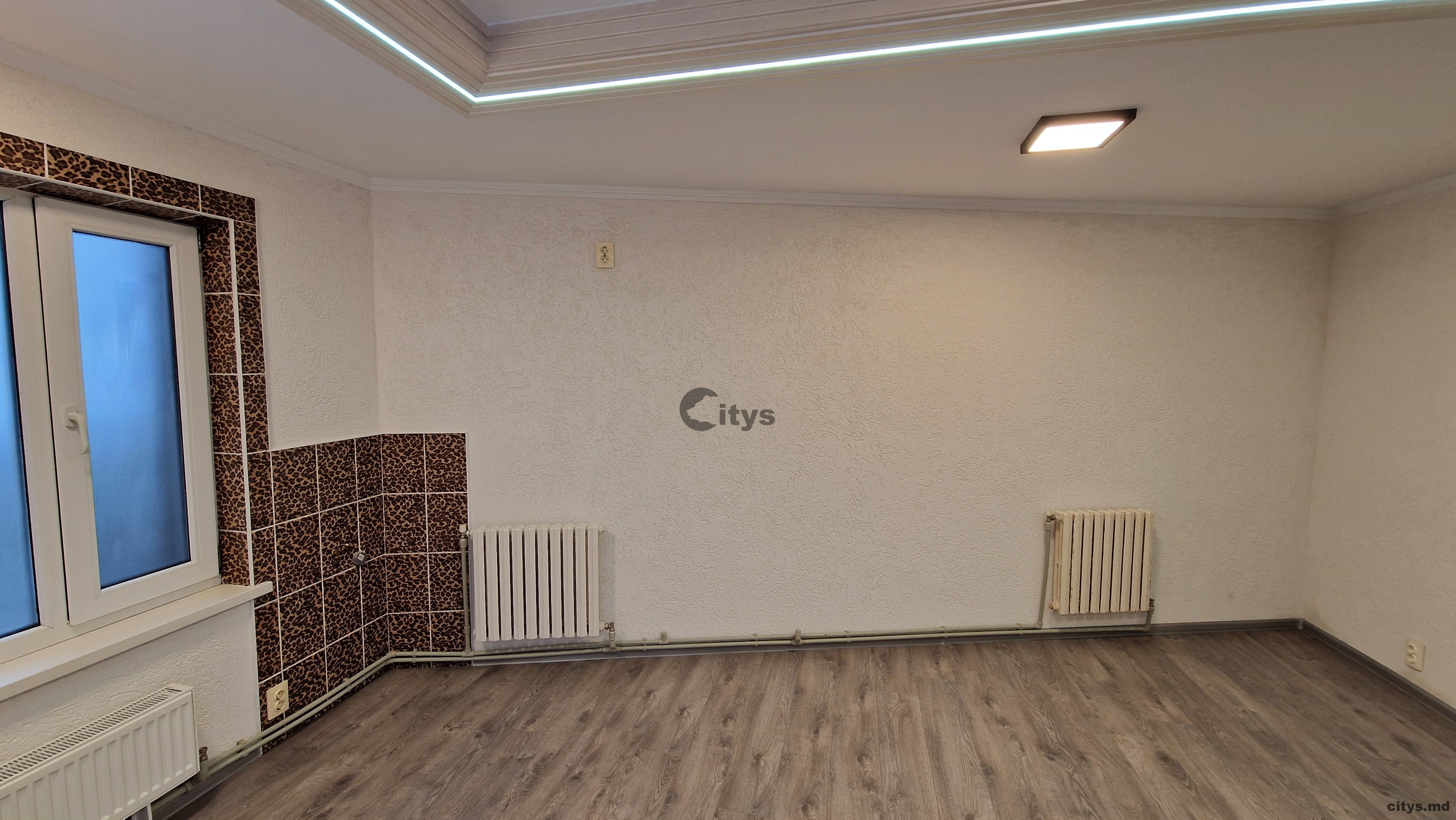 Oficiu, 20m², Киевская photo 2 - citys.md Oficiu, 20m², Киевская photo 1