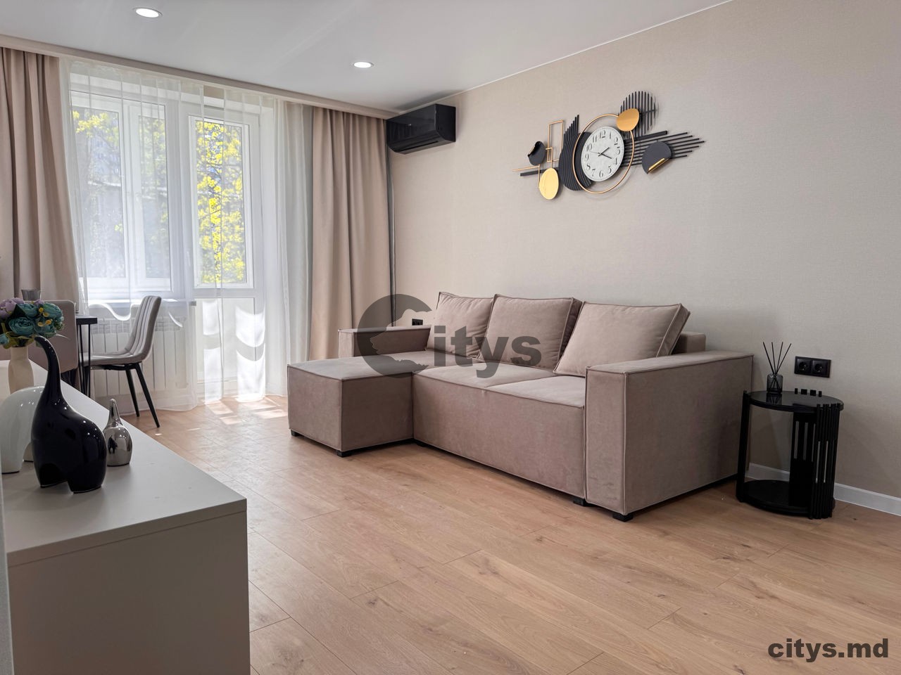 Apartament cu 2 camere, 60m², Botanica, Николае Титулеску photo 1