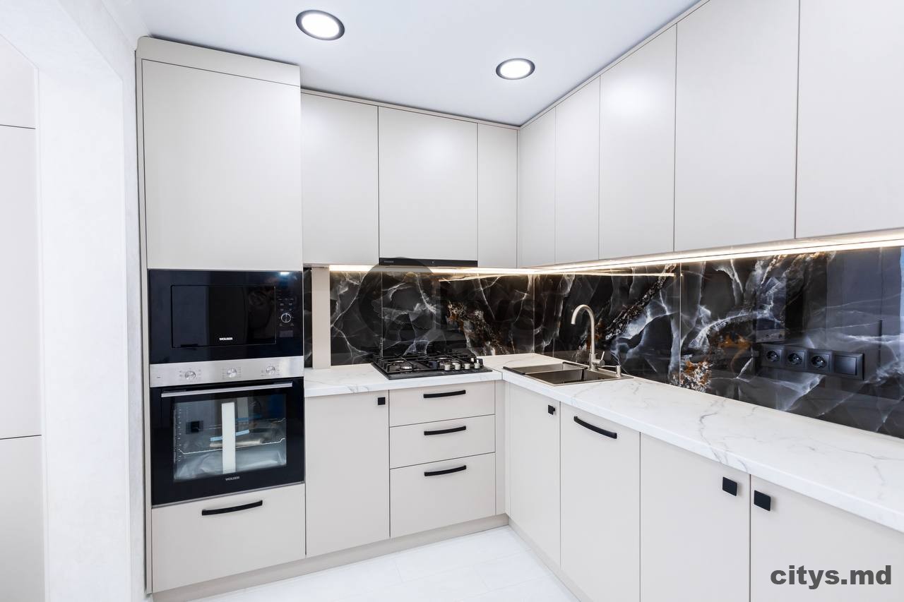 Apartament cu 2 camere, 50m², Centru, Albisoara 7745 photo 0