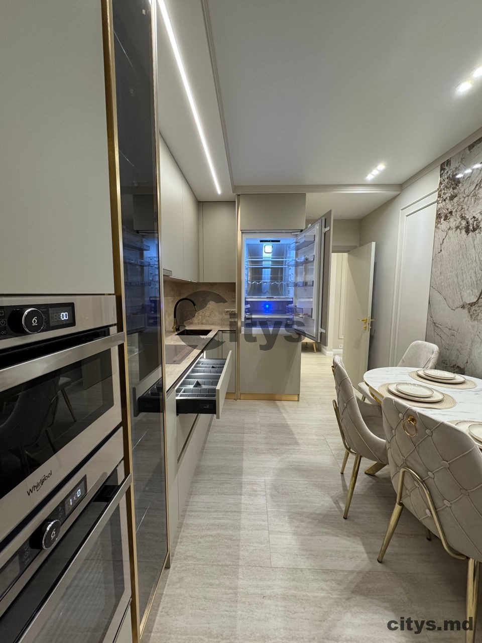 Apartament cu 2 camere, Riscani 69m², bd. Renasterii Nationale photo 4