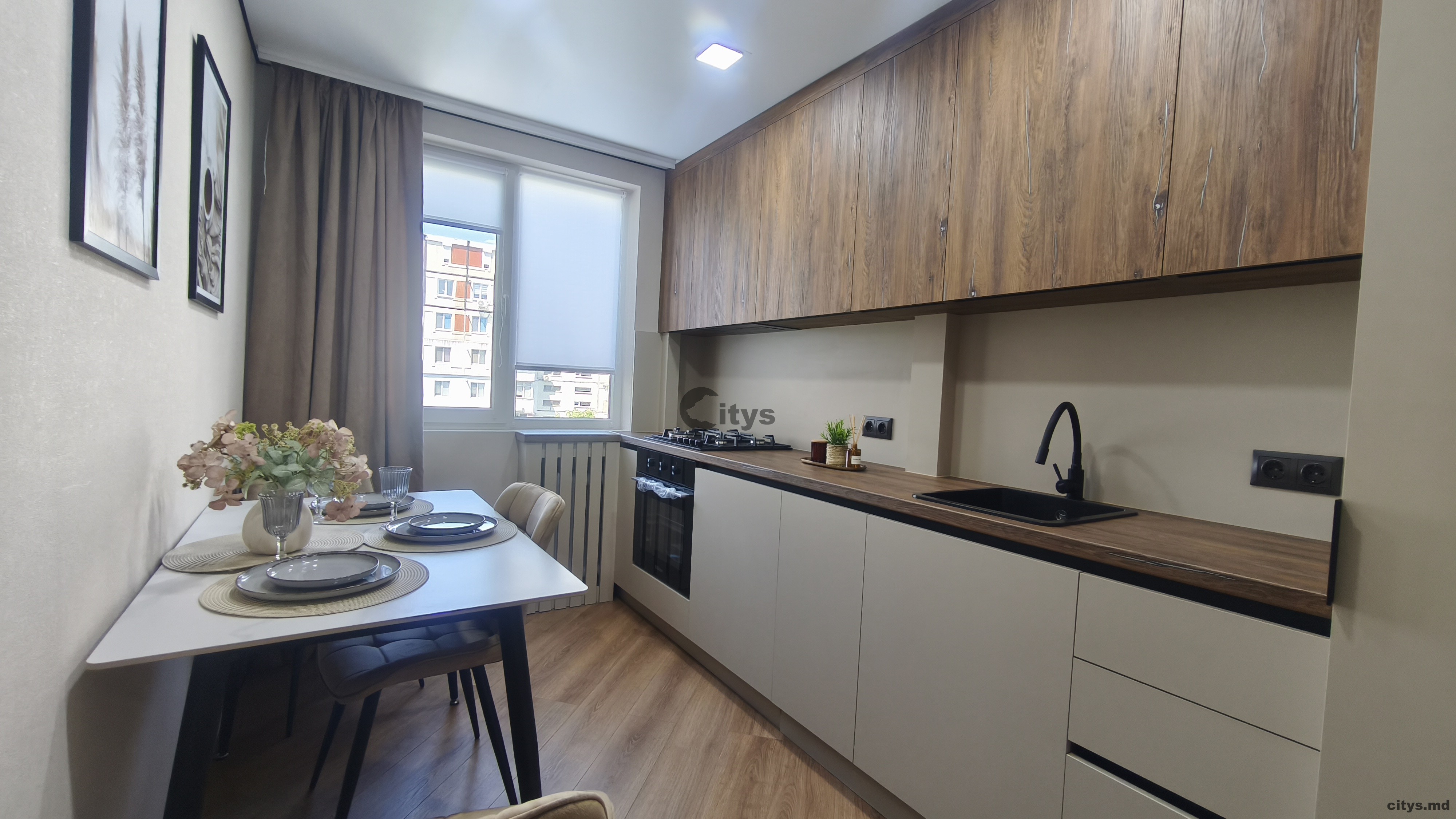 Apartament cu 3 camere, 64m², P.Zadnipru photo 0