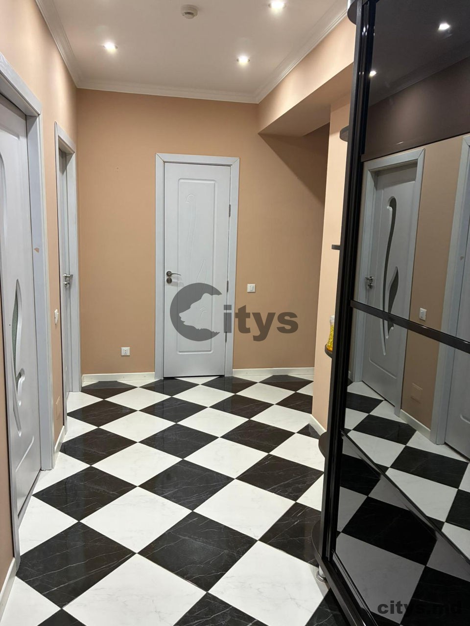 Apartament cu 2 camere,Riscani  68m², str. Florilor photo 3