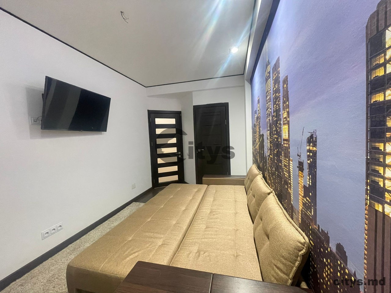 Chirie-2-х комнатная квартира, 79м², str. Sprîncenoaia photo 2
