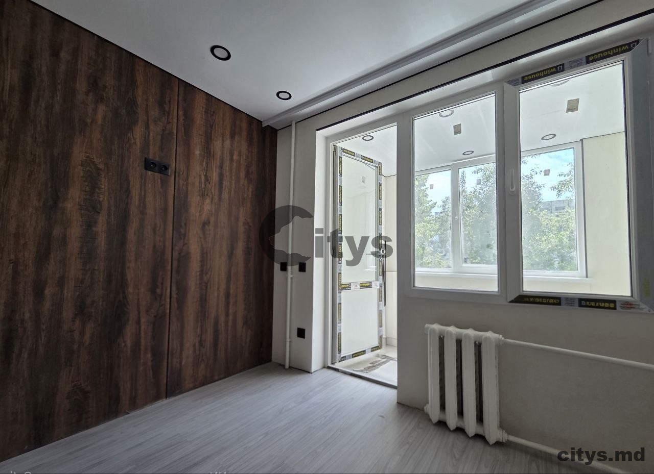 Apartament cu 1 cameră, 37m², Cuza Voda photo 2