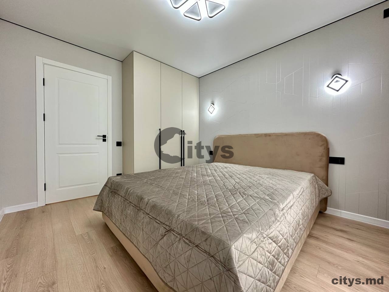 Apartament cu 3 camere, 80m², A.Russo photo 5