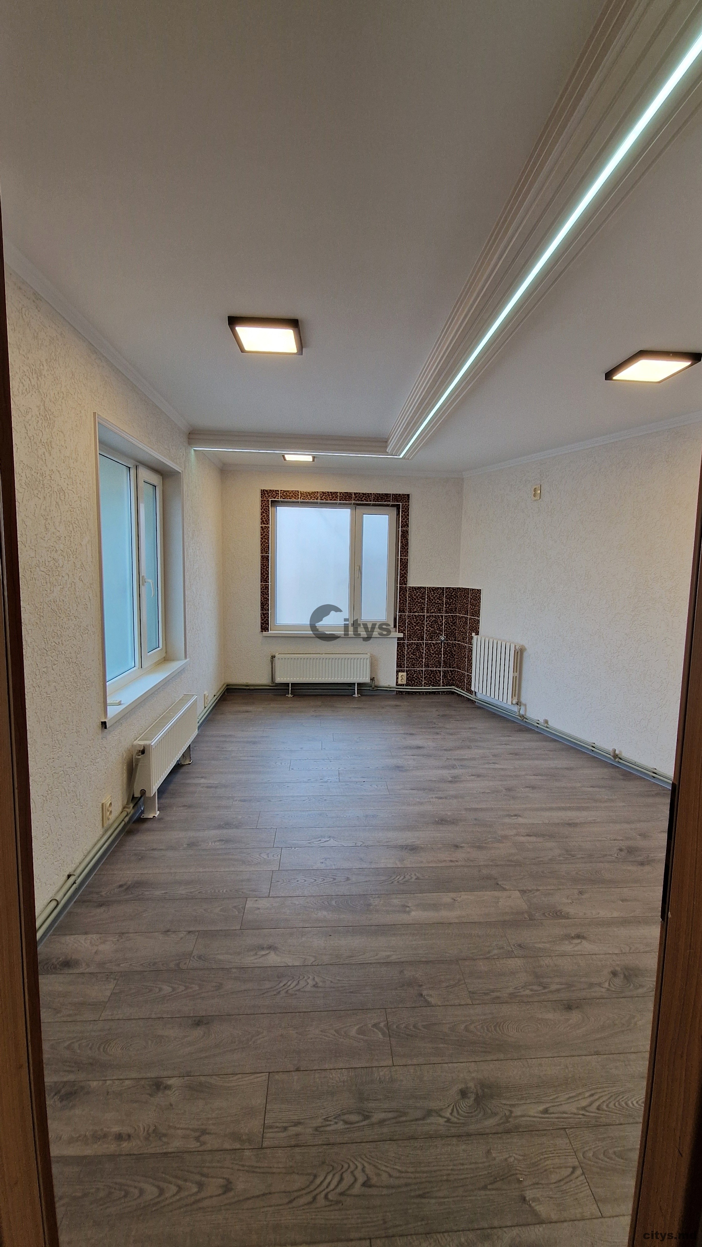 Универсальное, 20м², Kiev photo 2