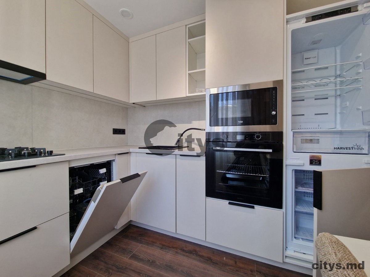 Apartament cu 2 camere, 60m², str. Academiei photo 2
