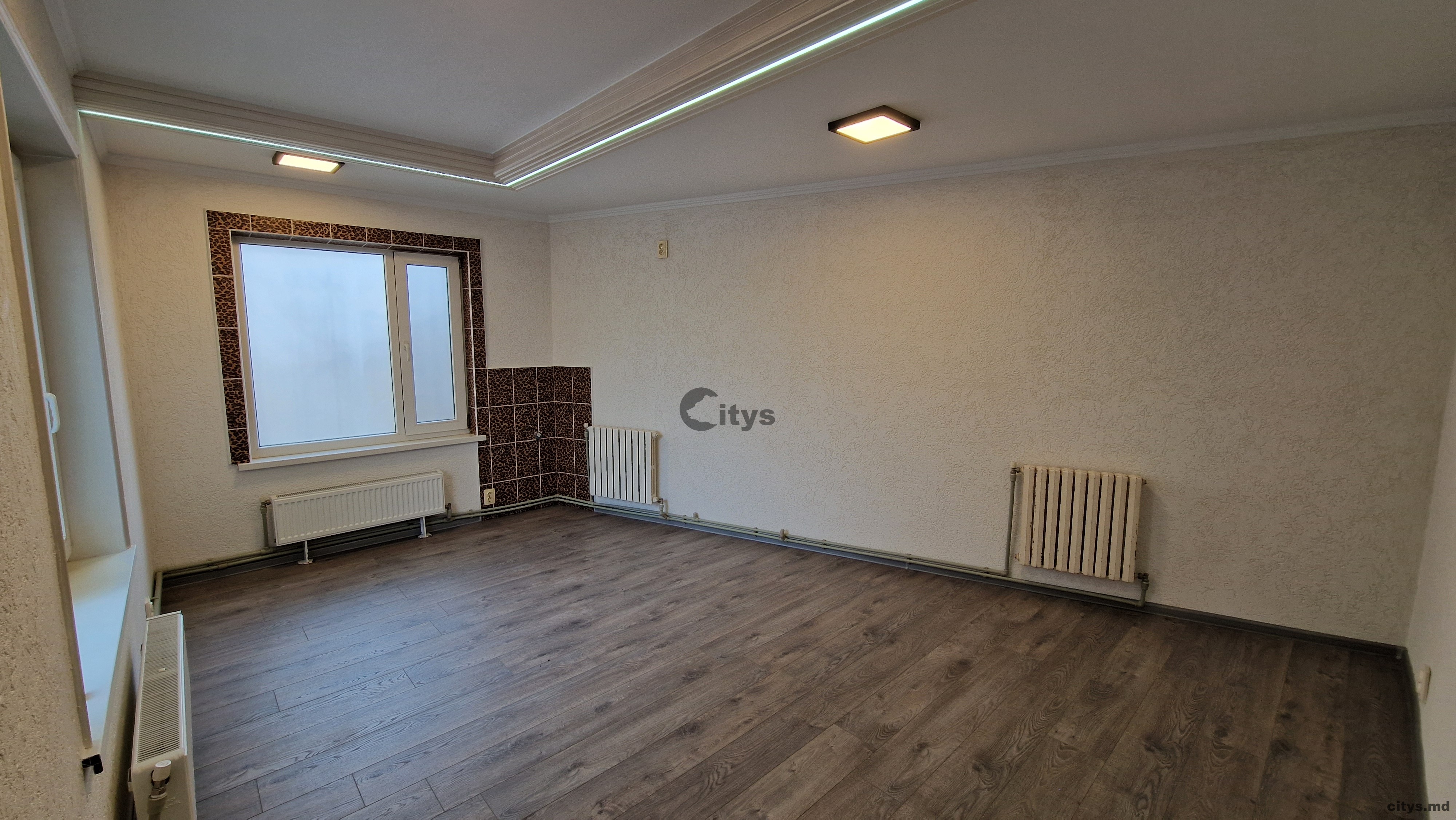 Универсальное, 20м², Kiev photo 1