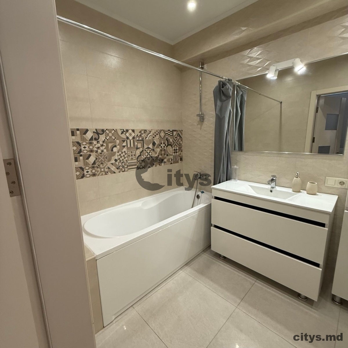 Chirie-Apartament cu 2 camere, 109m², str. Tudor Strișcă photo 5 - citys.md Chirie-Apartament cu 2 camere, 109m², str. Tudor Strișcă photo 4