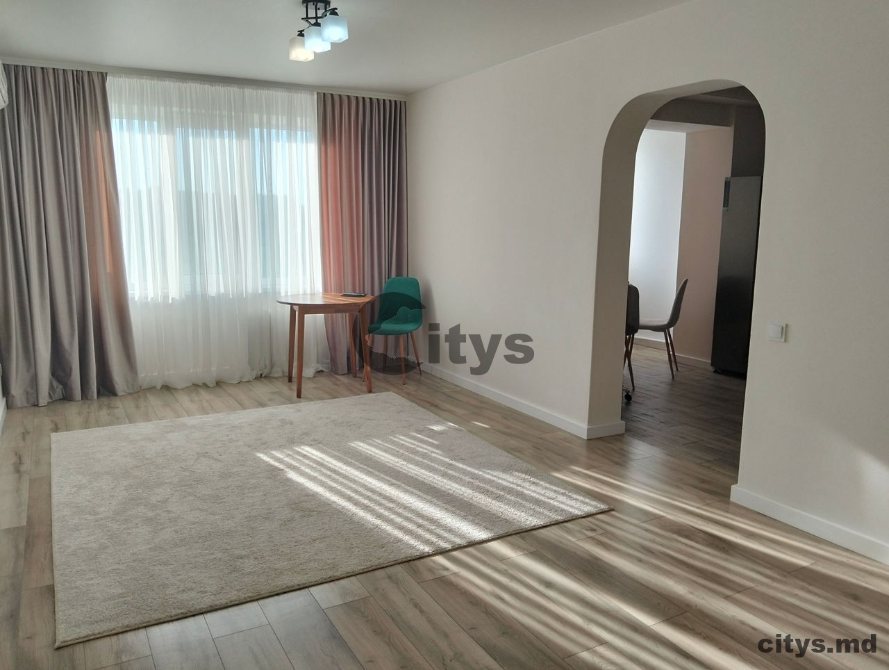 Apartament cu 3 camere, Riscani 76m², Московский пр-т photo 0