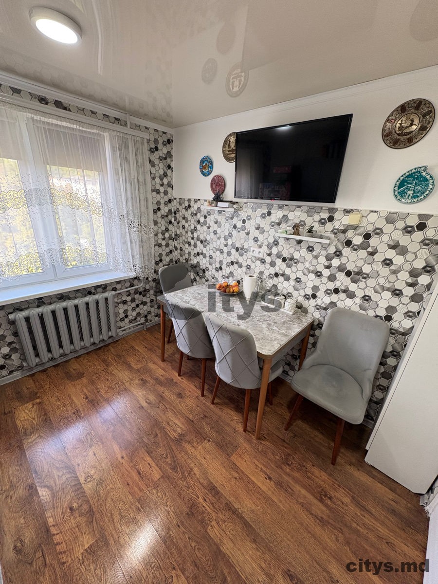 2-х комнатная квартира, 50м², Iazului photo 0