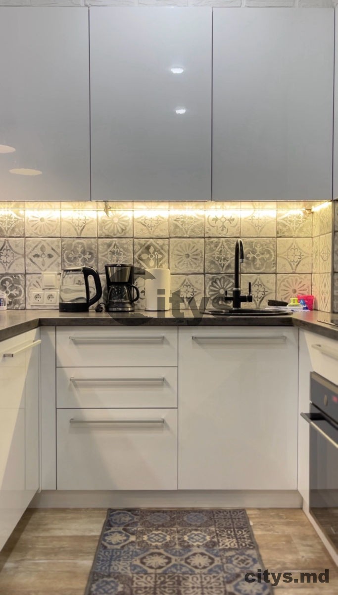 Apartament cu 2 camere, 63m², str. Matei Basarab photo 2