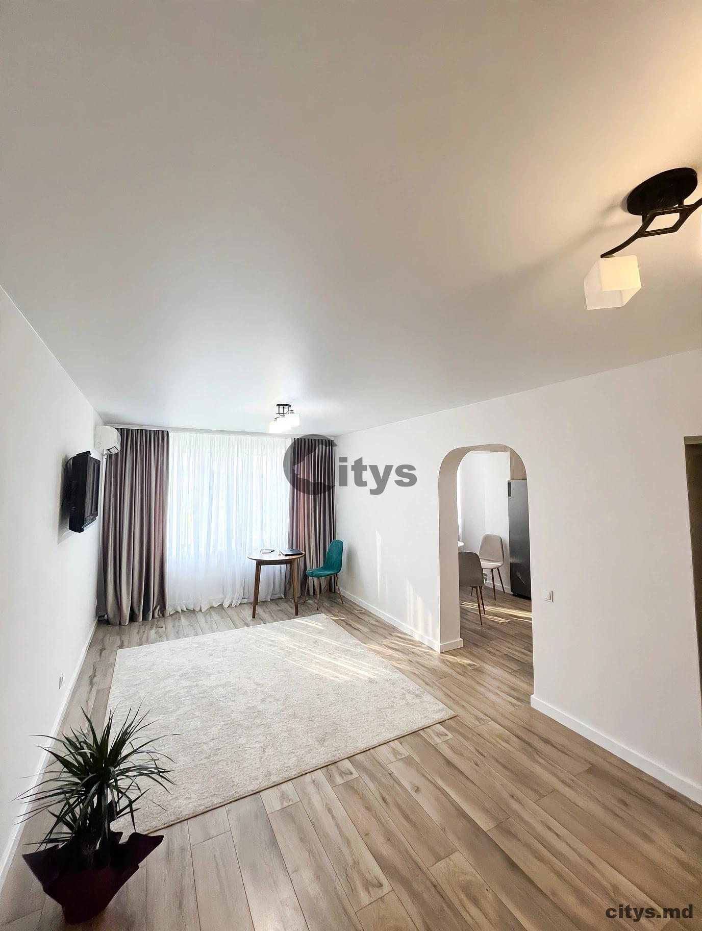 Apartament cu 3 camere, Riscani 76m², Московский пр-т photo 2