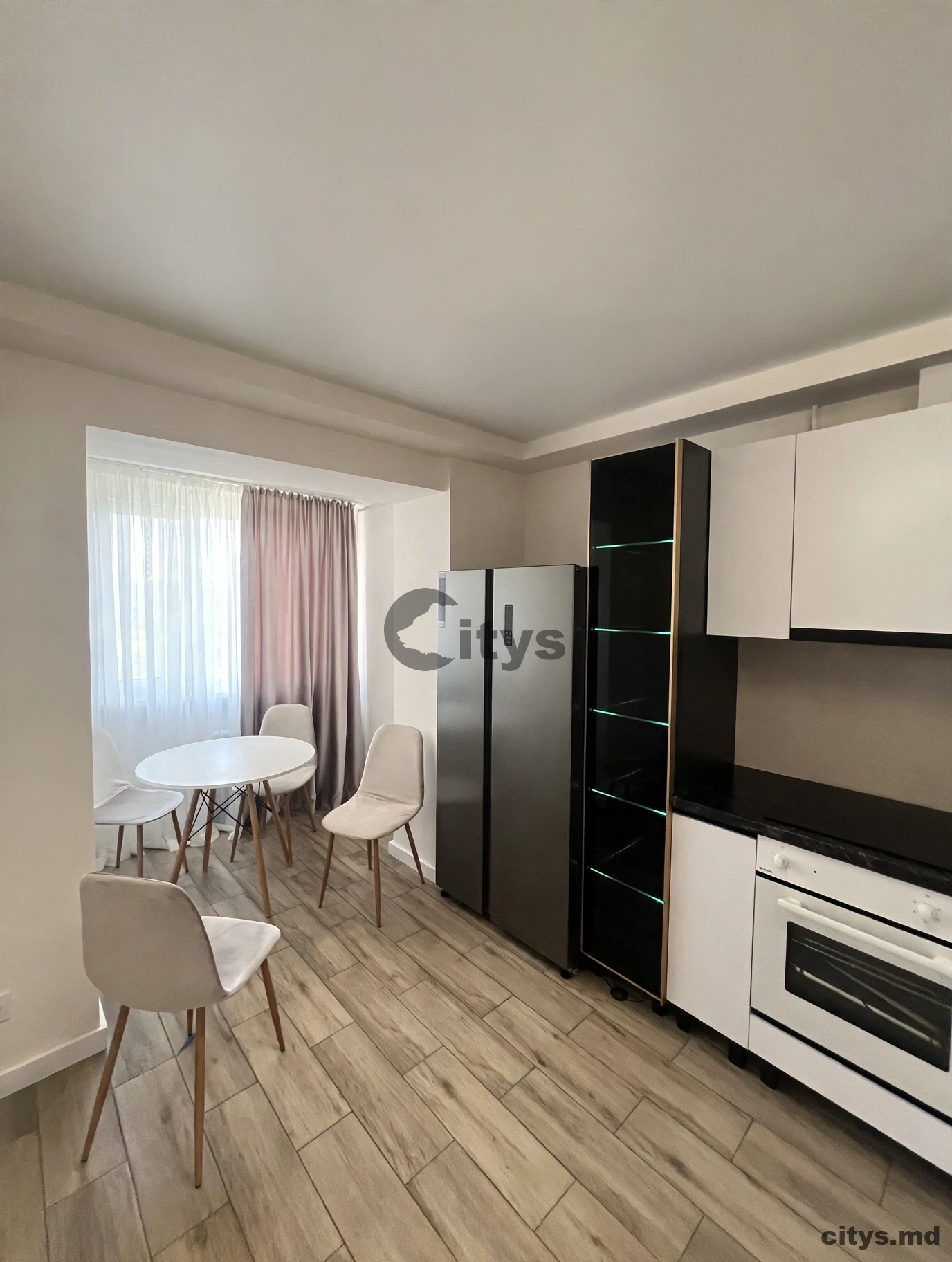 Apartament cu 3 camere, Riscani 76m², Московский пр-т photo 5