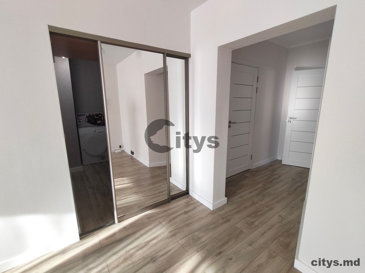 Apartament cu 3 camere, Riscani 76m², Московский пр-т photo 4