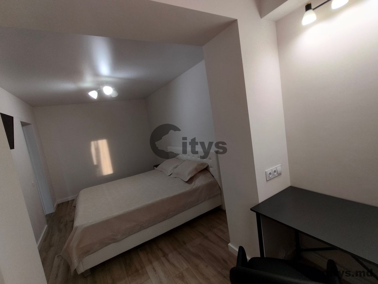 Apartament cu 3 camere, Riscani 76m², Московский пр-т photo 3