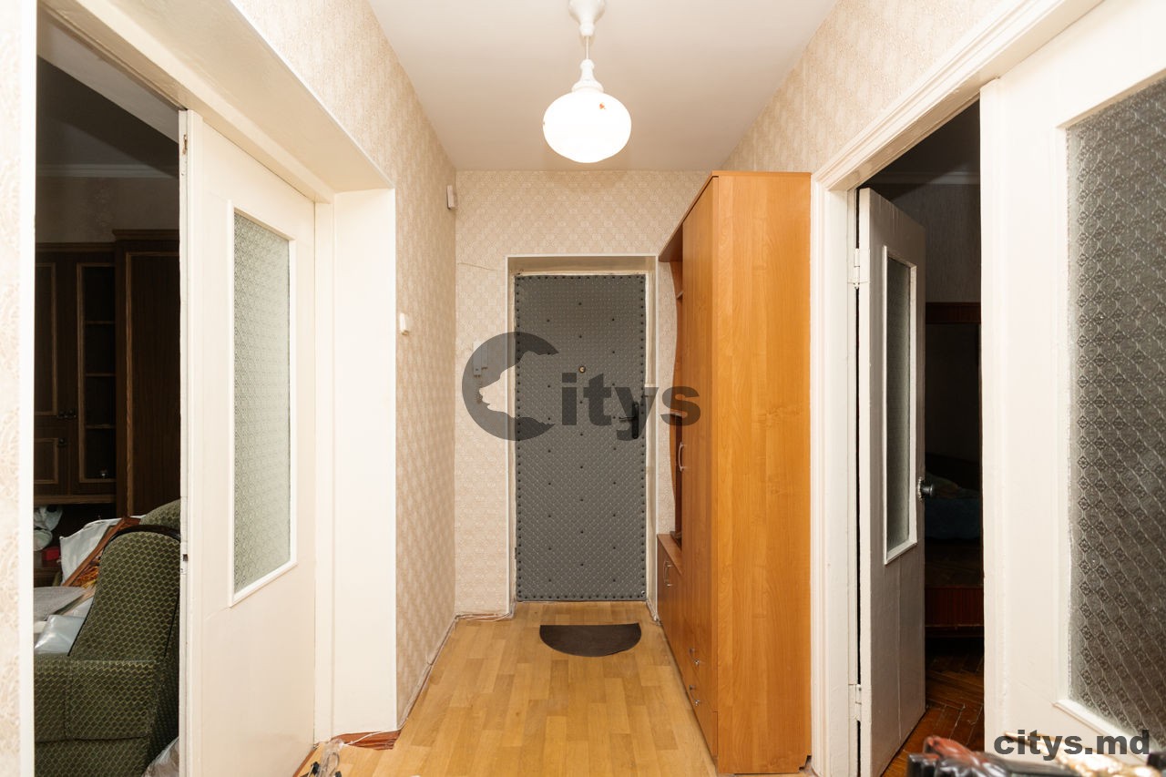 Apartament cu 3 camere, 68m², str. Miron Costin photo 3