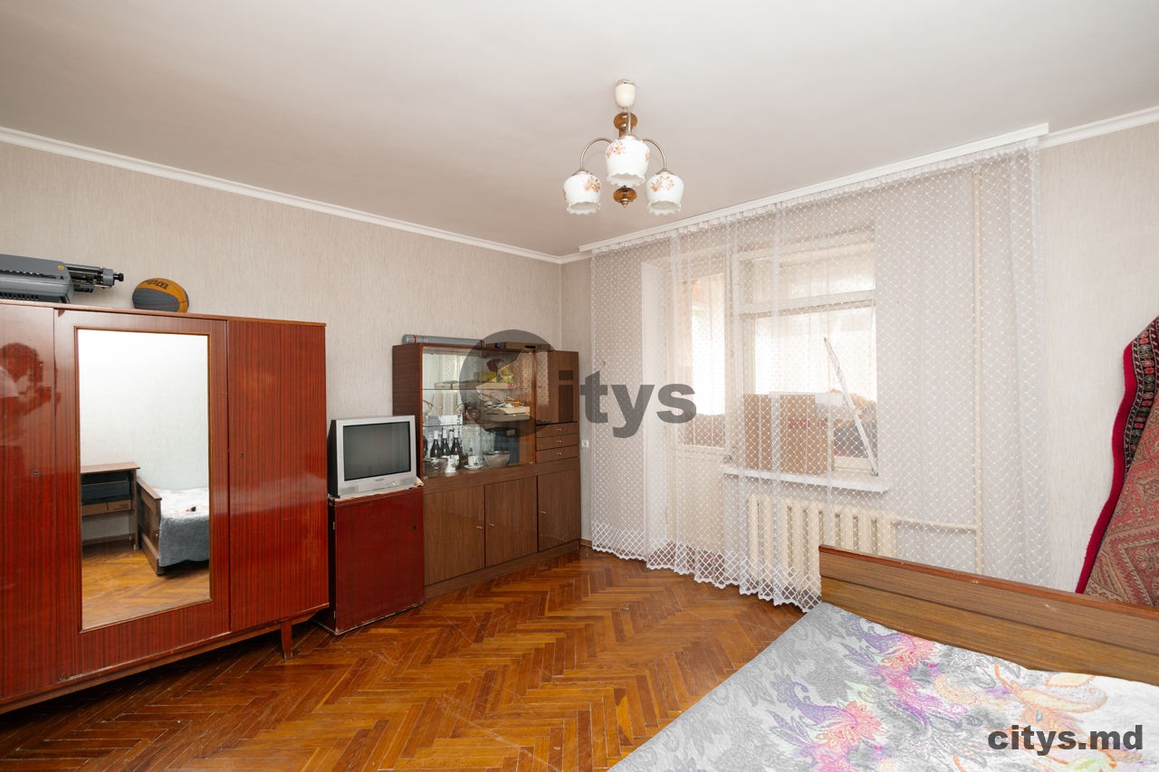Apartament cu 3 camere, 68m², str. Miron Costin photo 2