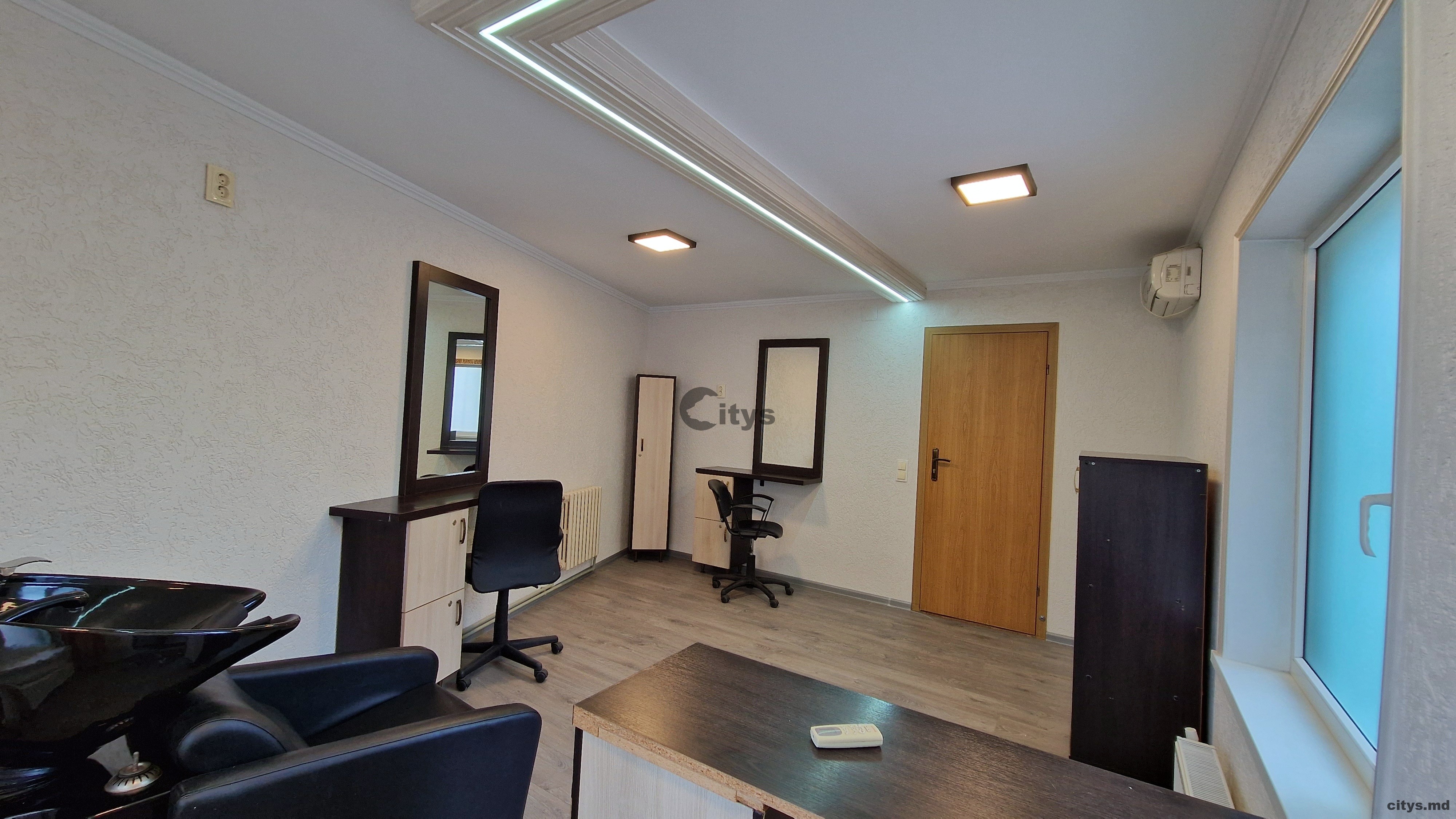 Универсальное, 20м², Ул.Киевская photo 2