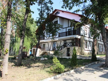 Chirie-Casă cu 3 nivele, 280m², Moldova, municipiul Chișinău, Codru, Costiujeni photo