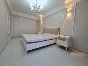 Apartament cu 3 camere, 93m², Chișinău, Ciocana, bd. Mircea cel Bătrân photo