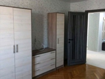 Apartament cu 2 camere, 50m², Chișinău, Centru, str. Romană photo