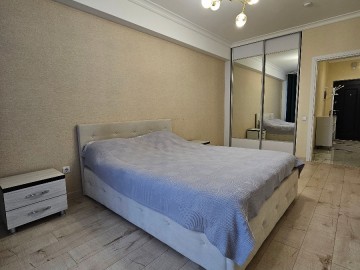 Chirie-Apartament cu 1 cameră, 55m², Chișinău, Râșcani, bd. Renașterii Naționale photo