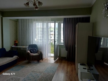 Apartament cu 2 camere, 72m², Chișinău, Buiucani, bd. Alba-Iulia photo