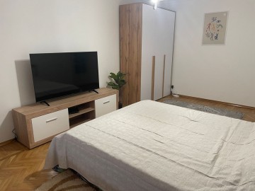 Chirie-Apartament cu 2 camere, 75m², Chișinău, Centru, str. Alexandru cel Bun photo