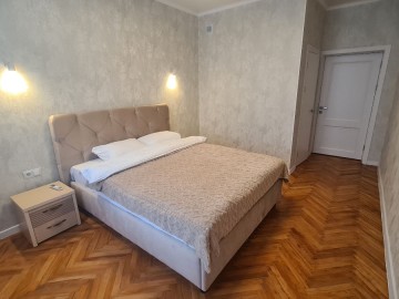 Chirie-2-х комнатная квартира, 51м², Chișinău, Centru, bd. Ştefan cel Mare şi Sfânt photo