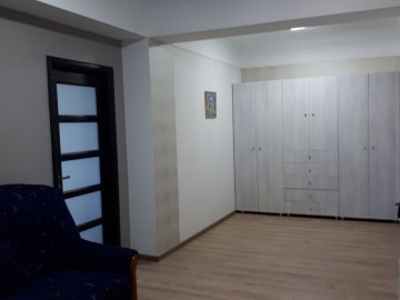Chirie-Apartament cu 2 camere, 61m², Chișinău, Râșcani, str. Matei Basarab photo