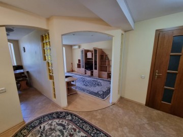 Chirie-Apartament cu 3 camere, 73m², Chișinău, Botanica, bd. Traian photo